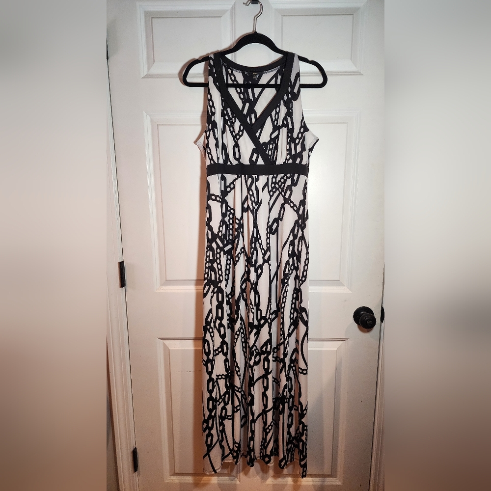 Milano Stretchy Black And White Chain Pattern Sleeveless Maxi Dress Satin Feel M